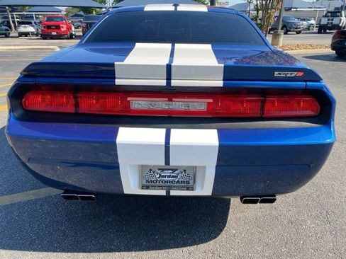Used 2011 Dodge Challenger SRT8 RWD image 4