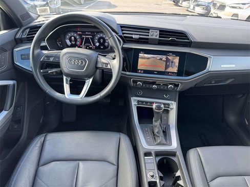 Used 2022 Audi Q3 2.0T Premium Plus w/ Premium Plus Package image 11
