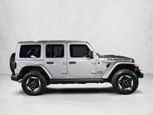 Used 2021 Jeep Wrangler Unlimited Rubicon AWD/4WD image 4