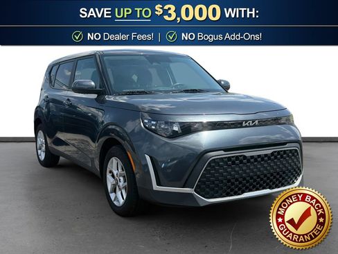Used 2023 Kia Soul LX w/ LX Technology Package FWD image 10