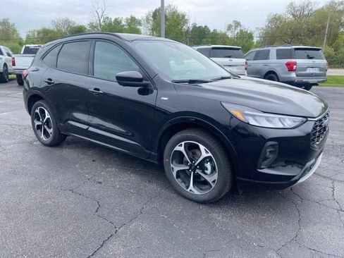 New 2024 Ford Escape ST-Line Select w/ Tech Pack #2 image 9