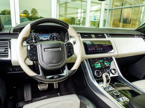 Used 2020 Land Rover Range Rover Sport SVR AWD/4WD image 15