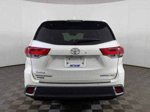 Used 2017 Toyota Highlander Limited AWD/4WD image 6