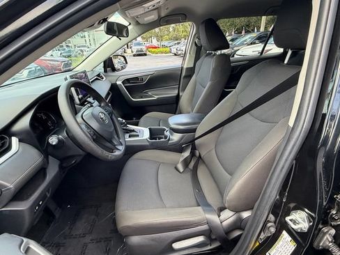 Used 2023 Toyota RAV4 LE FWD image 10