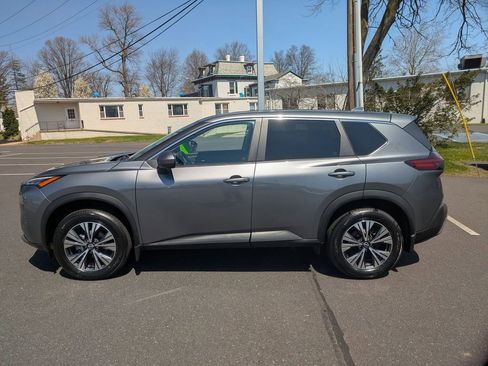 Used 2023 Nissan Rogue SV AWD/4WD image 8