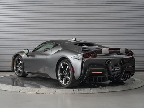Used 2023 Ferrari SF90 Stradale AWD/4WD image 3