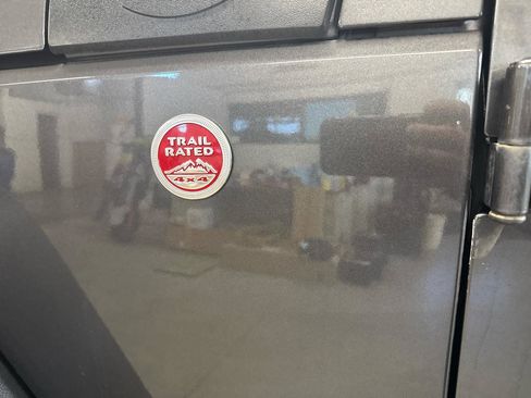 Used 2017 Jeep Wrangler Unlimited Rubicon image 61