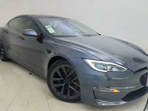 Used 2022 Tesla Model S Base image 1