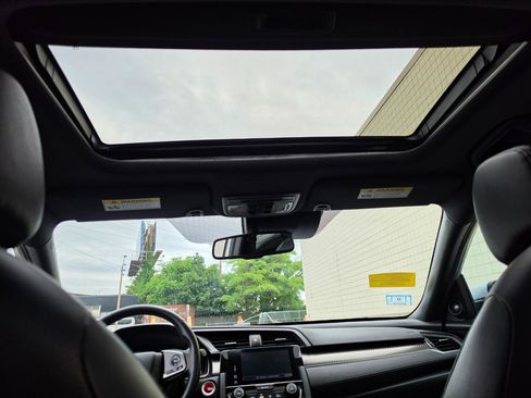 Used 2018 Honda Civic Sport Touring image 16