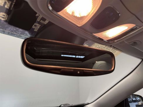 Used 2021 Jeep Cherokee Limited image 29