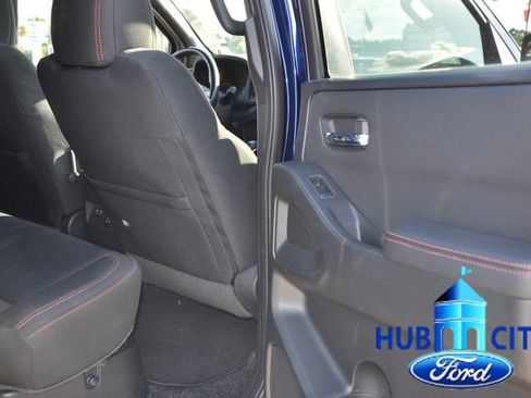 Used 2022 Nissan Frontier Pro-X image 15