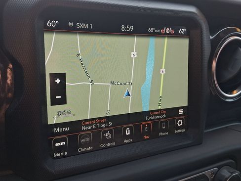 Used 2021 Jeep Wrangler Unlimited Sahara AWD/4WD image 17