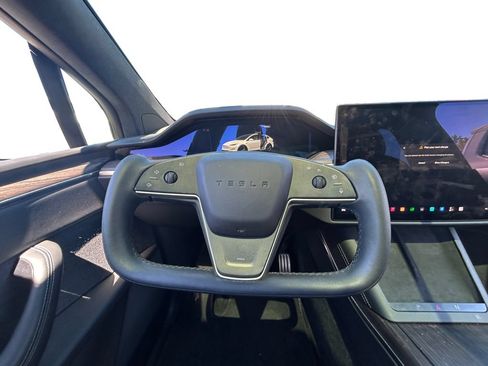 Used 2022 Tesla Model X AWD/4WD image 4