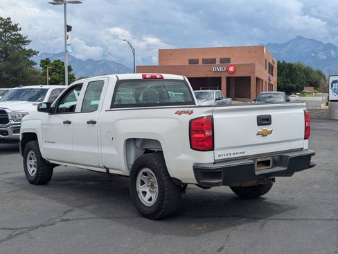 Used 2018 Chevrolet Silverado 1500 W/T w/ Trailering Package AWD/4WD image 7