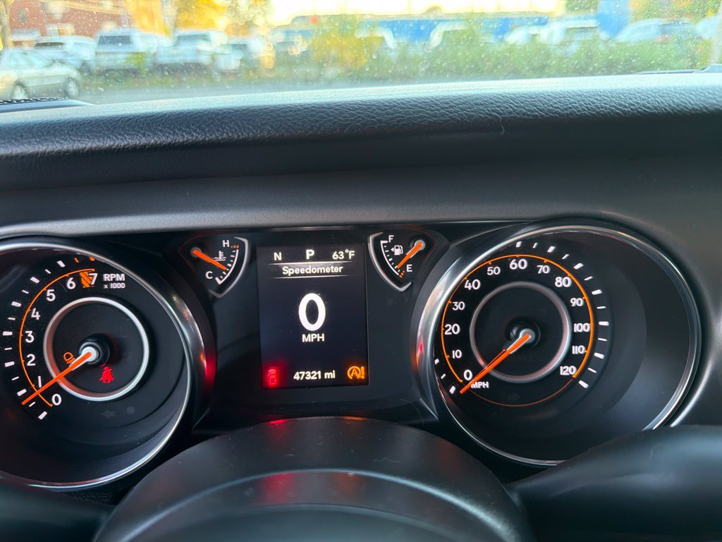 Used 2022 Jeep Gladiator Overland AWD/4WD image 18