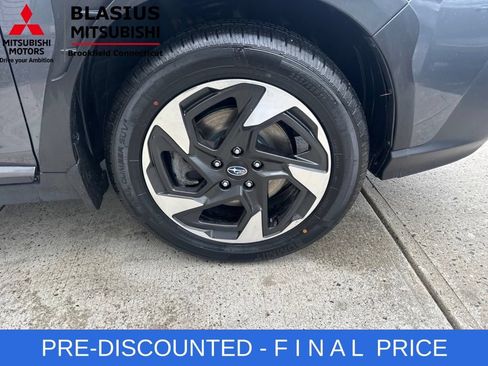 Used 2024 Subaru Crosstrek 2.5i Limited AWD/4WD image 3