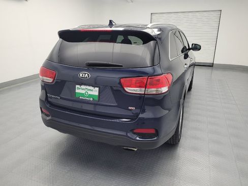 Used 2019 Kia Sorento AWD w/ LX Convenience Package image 7