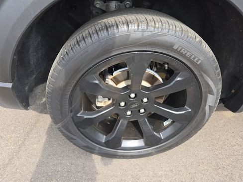 Certified 2024 Ford Explorer ST-Line w/ Class IV Trailer Tow Package AWD/4WD image 5