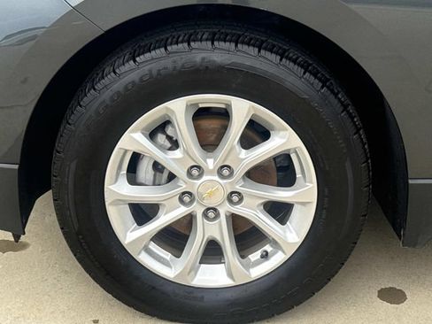 Used 2021 Chevrolet Equinox LS FWD image 5