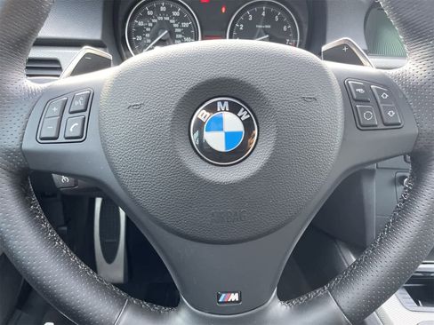 Used 2013 BMW 335i Convertible image 10