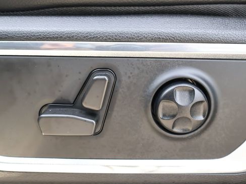 Used 2021 RAM 1500 Laramie image 14