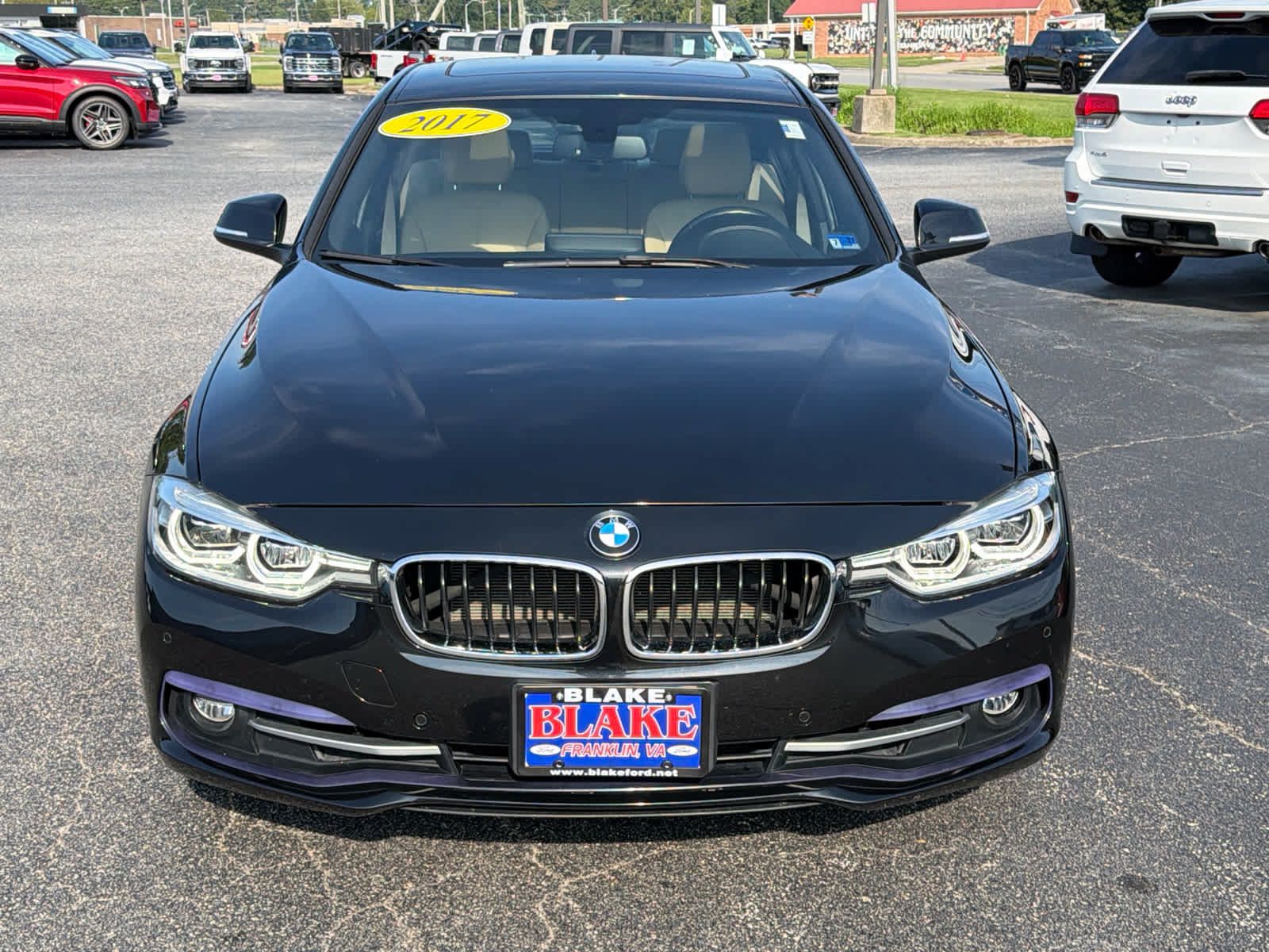 Used 2017 BMW 330i xDrive Sedan AWD/4WD image 8