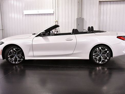 Used 2026 BMW 430i Convertible image 4