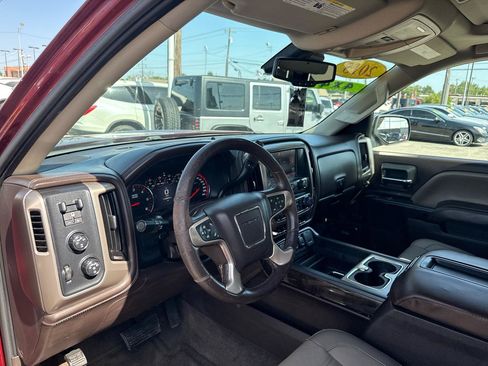 Used 2015 GMC Sierra 1500 Denali w/ Driver Alert Package AWD/4WD image 8