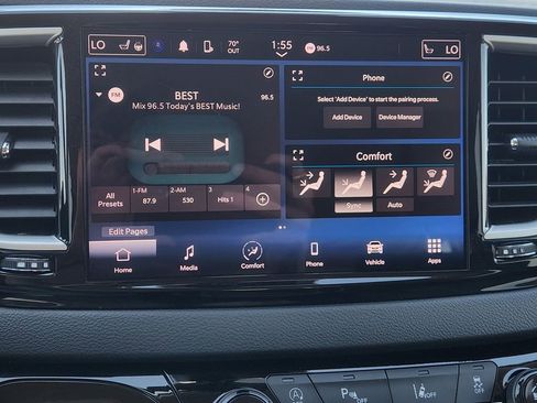 Used 2024 Chrysler Pacifica Touring-L image 17