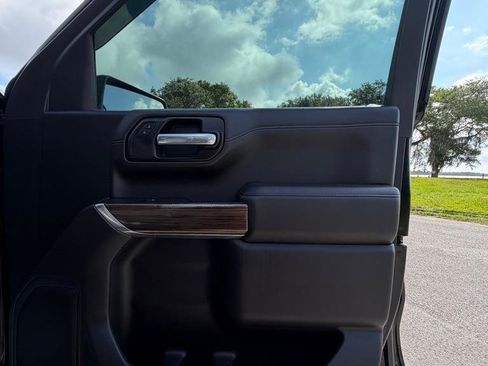 Used 2021 Chevrolet Silverado 1500 RST AWD/4WD image 13