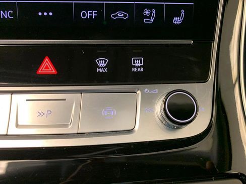 Used 2023 Audi Q7 3.0T Prestige image 41