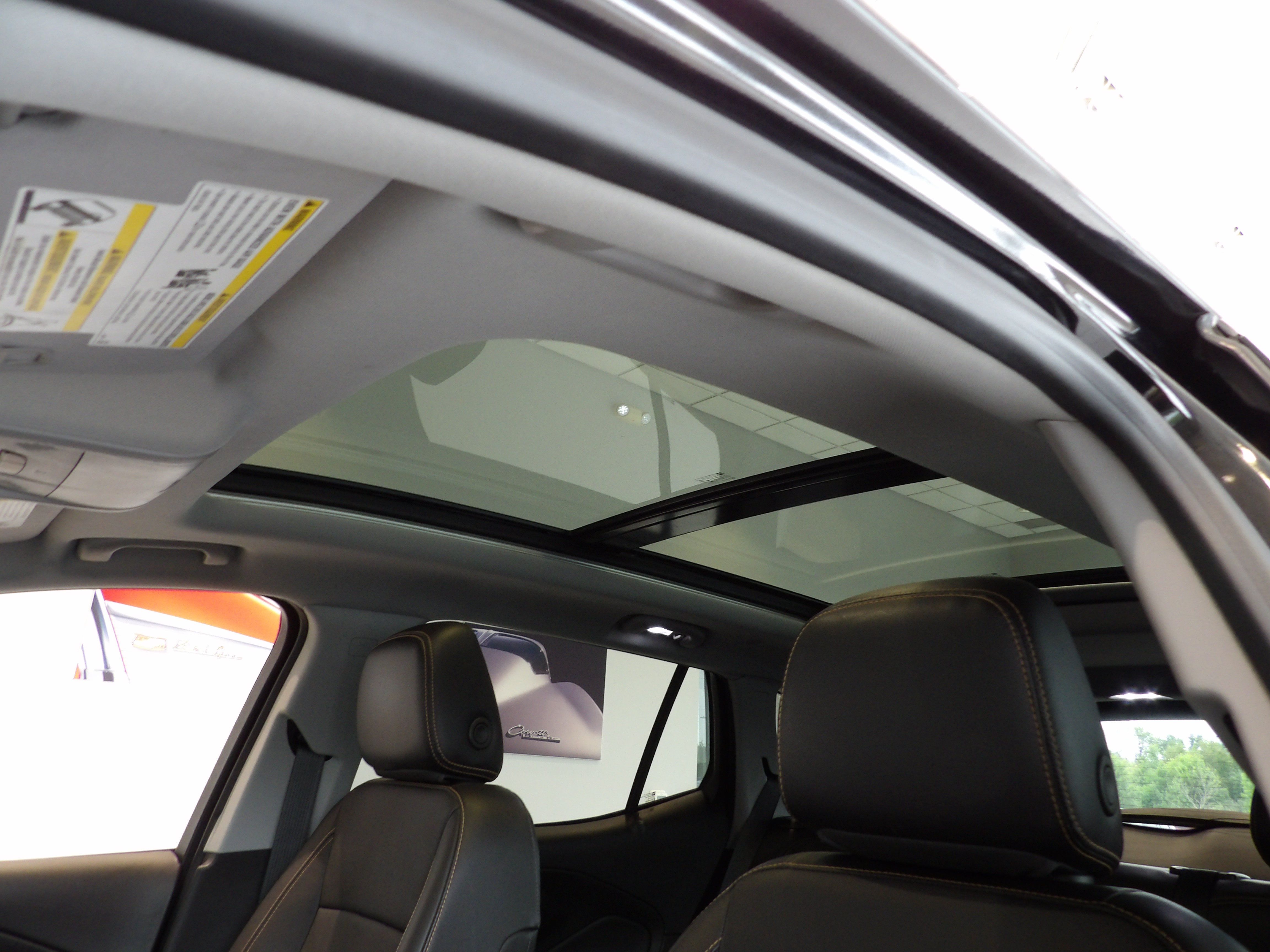 Used 2021 GMC Terrain SLT w/ Infotainment Package II AWD/4WD image 16
