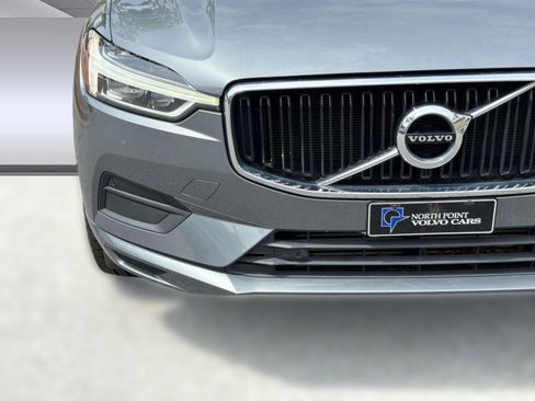 Used 2019 Volvo XC60 T5 Momentum w/ Premium Package FWD image 11