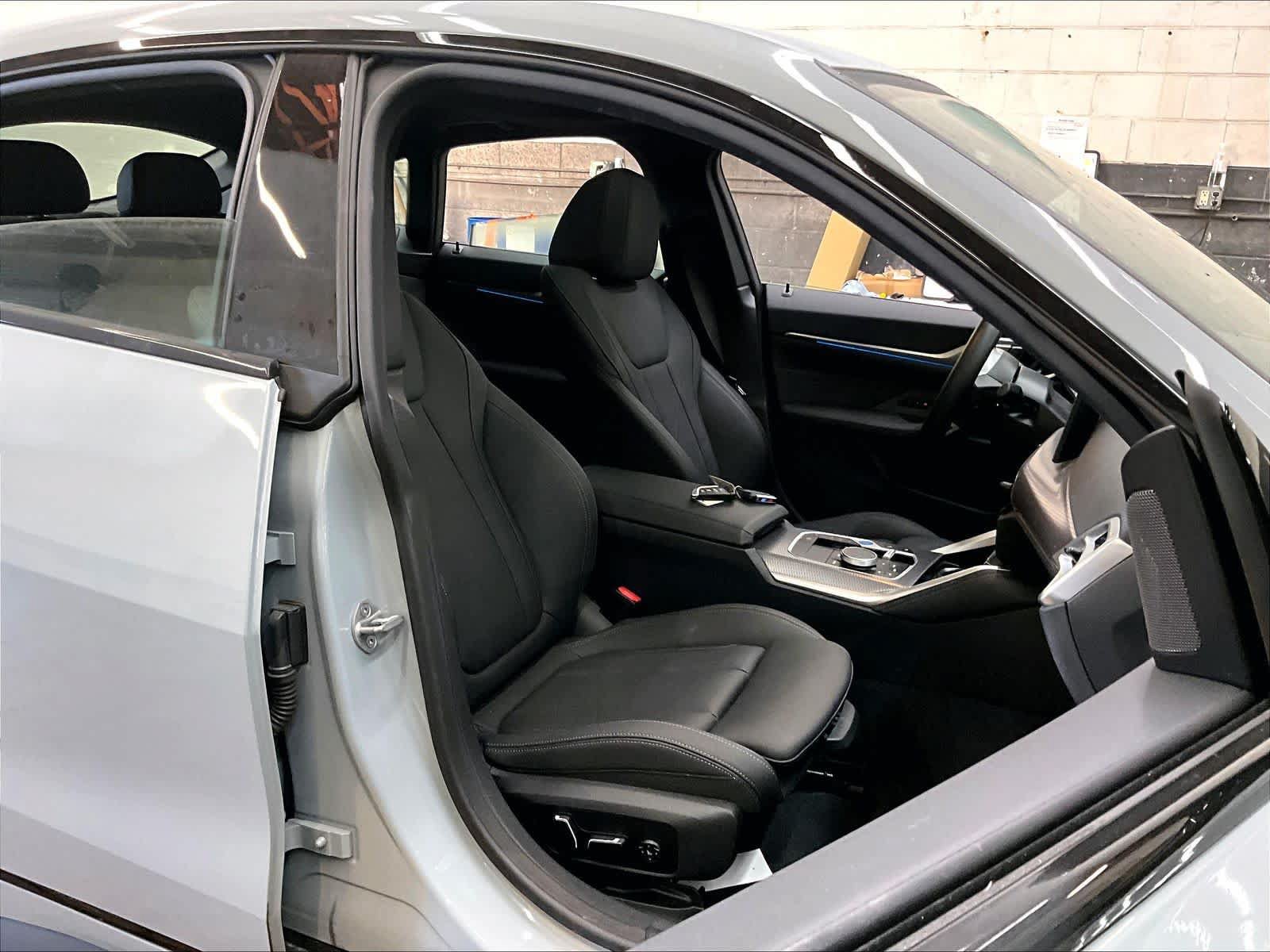 Used 2025 BMW i4 eDrive40 w/ M Sport Package RWD image 10