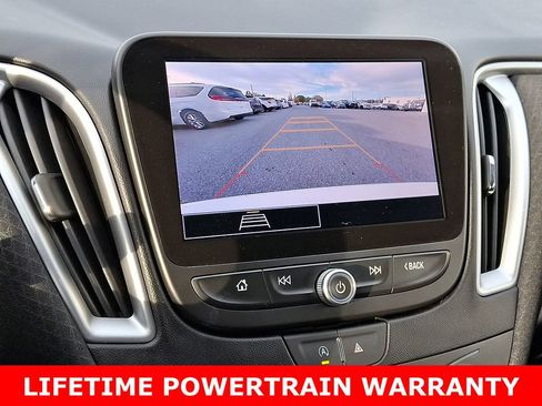 Used 2024 Chevrolet Malibu LT image 17