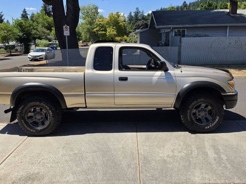 Used 2002 Toyota Tacoma 4x4 Xtracab V6 image 4