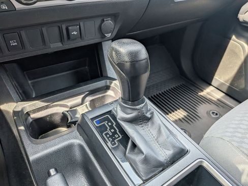 Used 2023 Toyota Tacoma SR AWD/4WD image 26