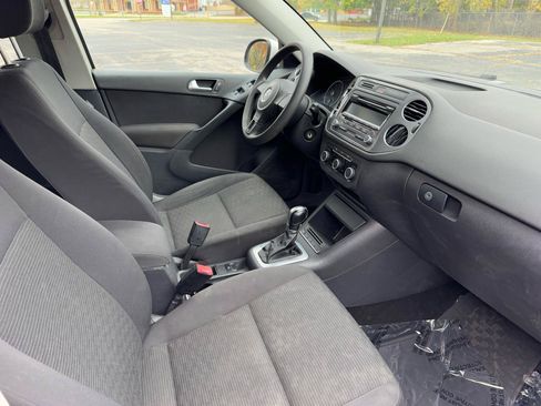 Used 2012 Volkswagen Tiguan S AWD/4WD image 24