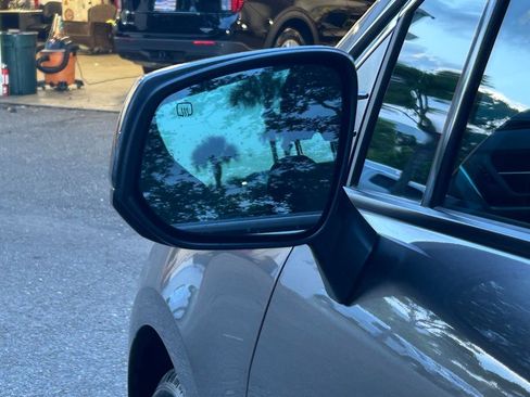 Used 2024 Toyota Sienna XLE image 17