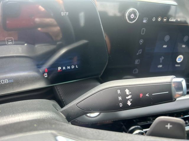 New 2026 Chevrolet Equinox LT w/ Safety and Technology Package FWD image 26