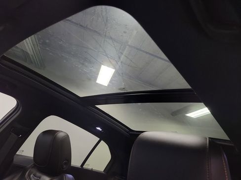 Used 2019 Cadillac XT4 Sport image 14