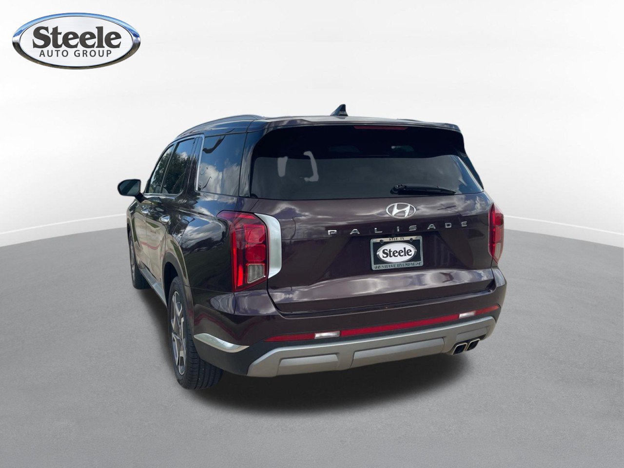 Used 2024 Hyundai Palisade Limited FWD image 2