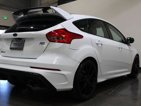 Used 2017 Ford Focus RS AWD/4WD image 11