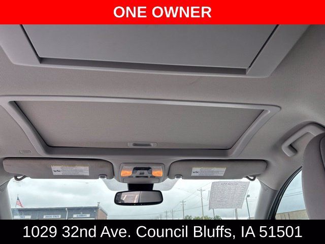 Used 2019 Toyota Sienna XLE Premium FWD image 16