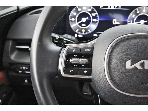 Used 2023 Kia Carnival SX FWD image 20