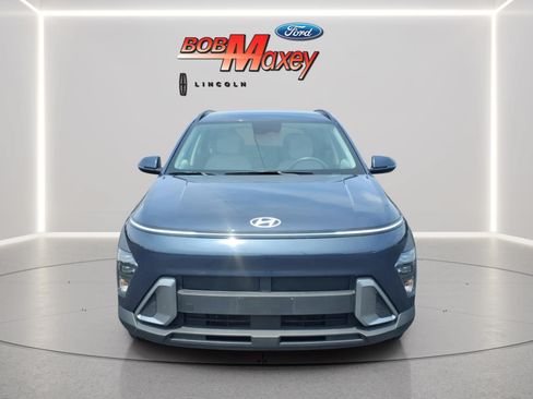 Used 2025 Hyundai Kona SEL AWD/4WD image 2