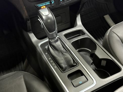 Used 2018 Ford Escape Titanium image 39