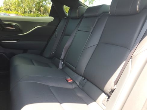Certified 2024 Toyota Crown AWD/4WD image 11