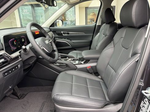 New 2025 Kia Telluride EX image 30