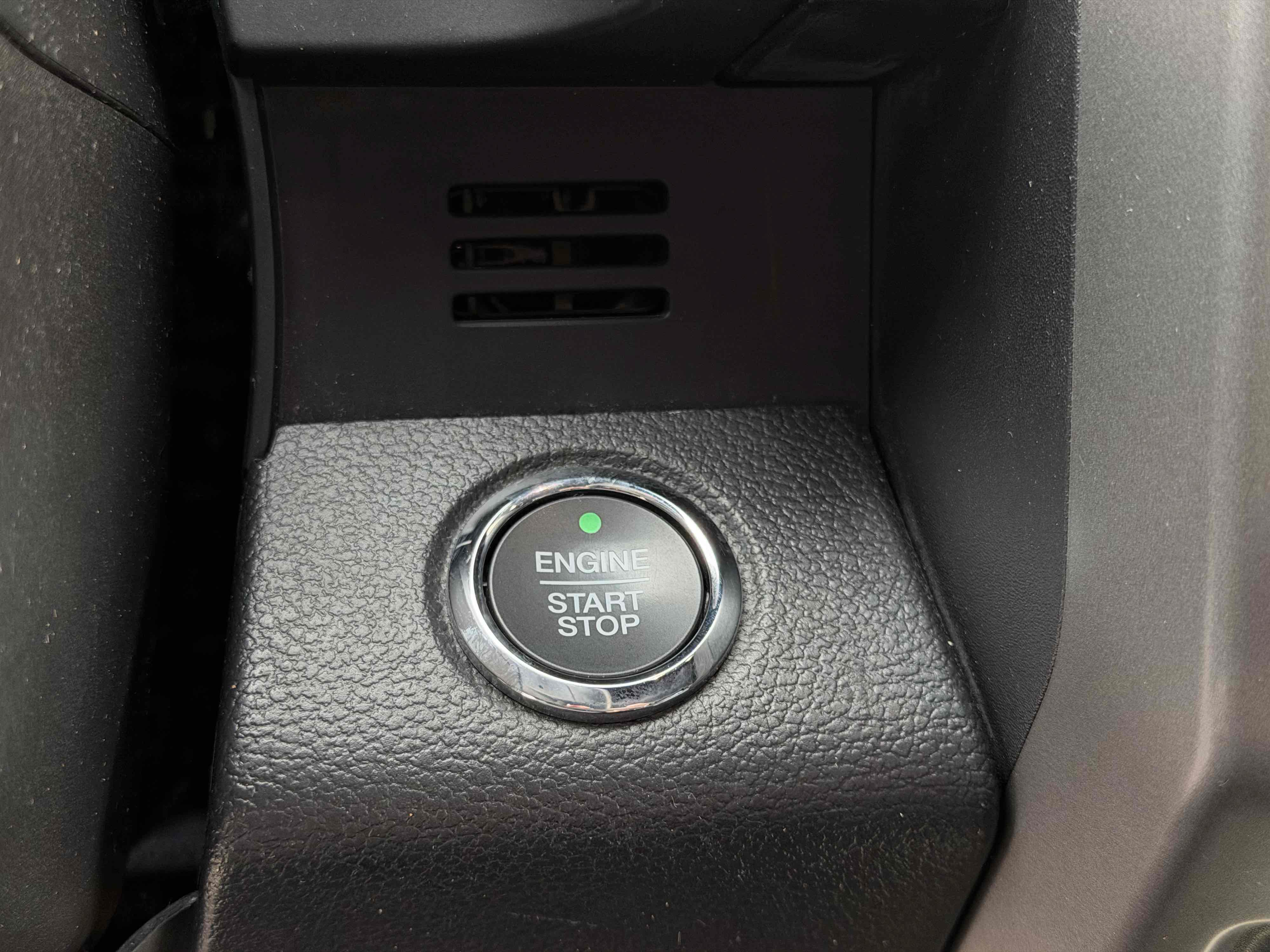 Used 2019 Ford Expedition XLT w/ Equipment Group 202A RWD image 37